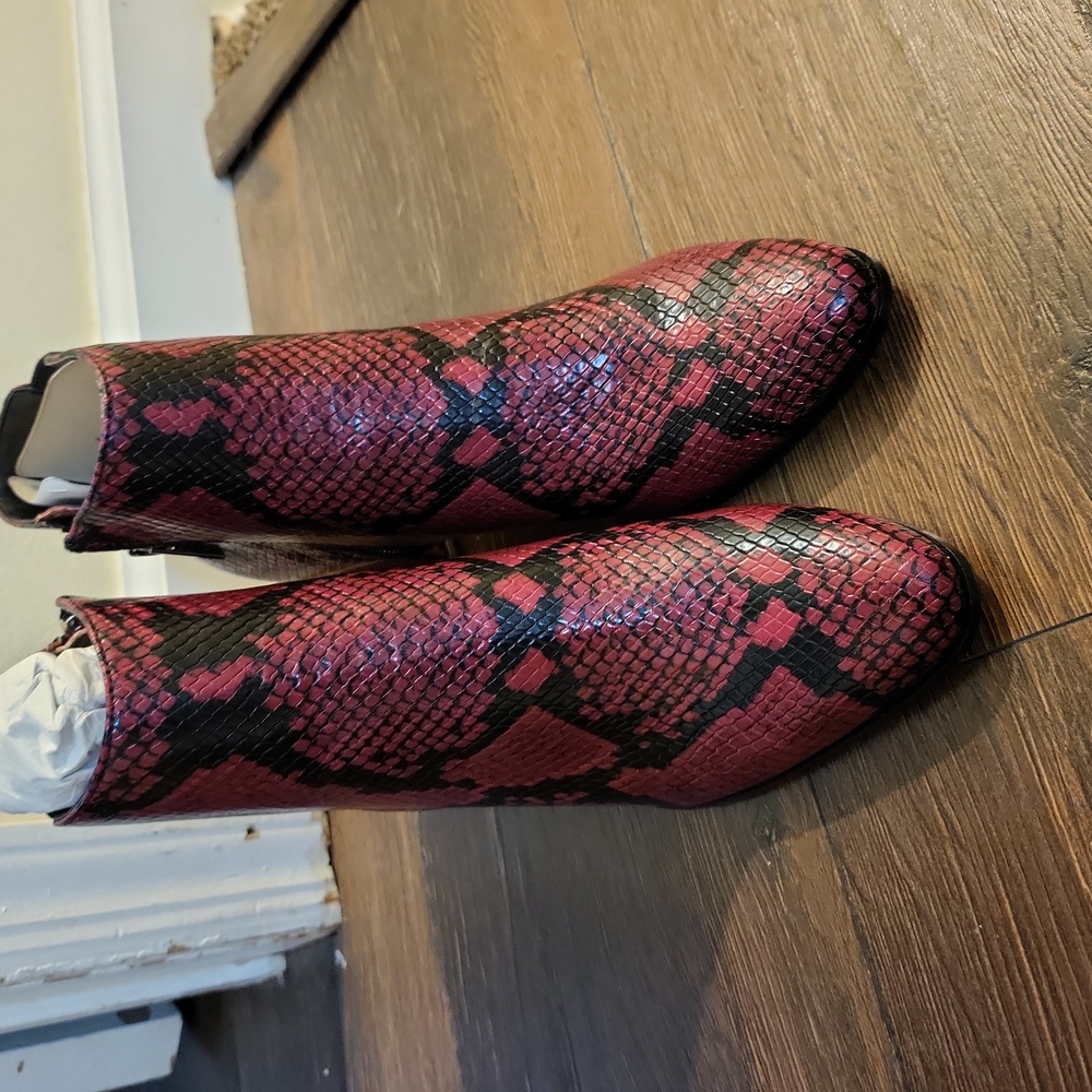 shoes/ booties 8